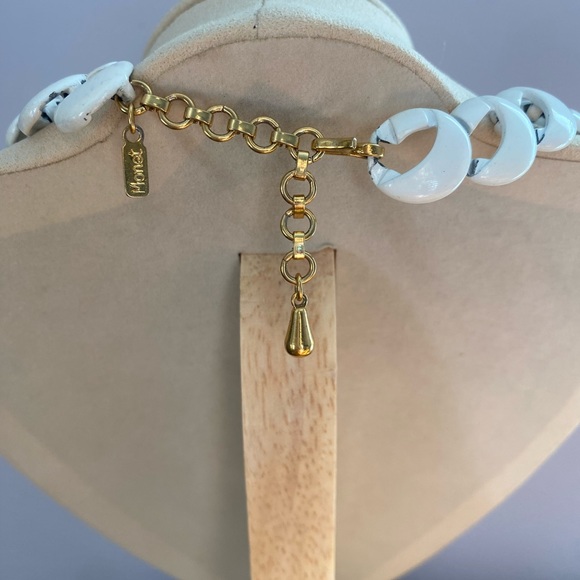Vintage Monet White Choker Chain Necklace - Picture 7 of 7